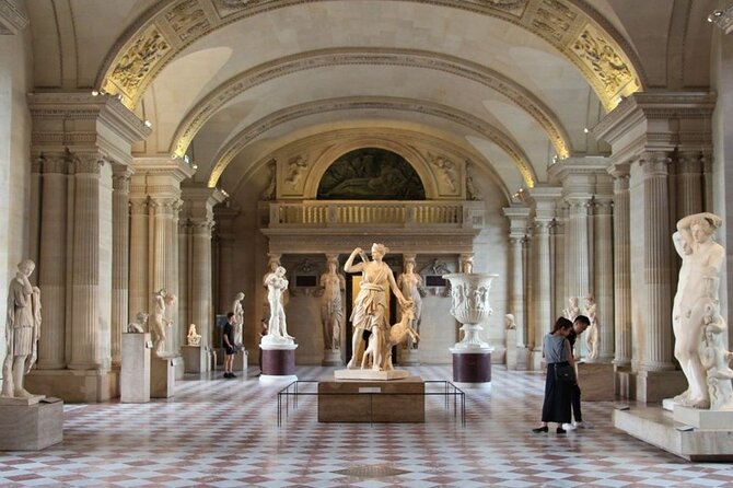 Guided tour of the Louvre Museum with tickets included - Medieval Louvre Walls and the Tanis Sphinx