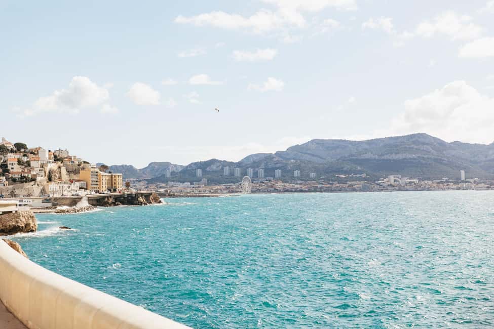 Guided Walk in beautiful and hidden neighborhoods - Marseille’s rebellious side: what you learn while you walk