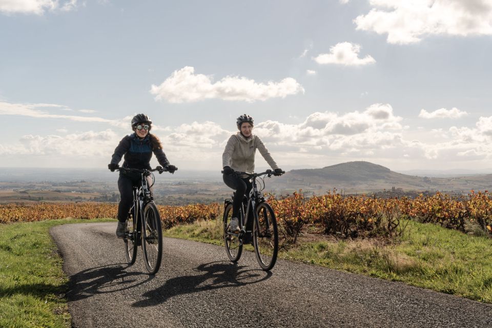 Half day bike guided in Beaujolais - Mont Brouilly and wine - The Mont Brouilly climb and the views from above