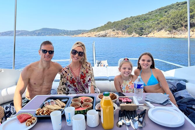 Half Day Private Yacht Charter on our Pershing 40 in Saint Tropez - Crew quality: the captain’s style shapes the whole day