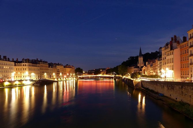 Highlights and Hidden Gems of Lyon Guided Walking Tour (English) - Place des Terreaux and the Beaux-Arts Courtyard Stop