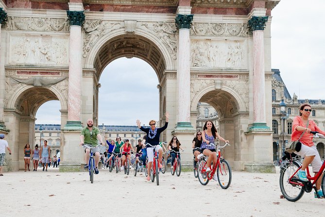 Highlights of Paris Bike Tour w/ a Local Guide (English or Dutch) - What You’ll Be Riding: Ease, Breaks, and Traffic Reality