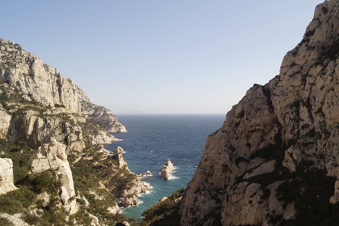 Hiking in the Calanques National park from Marseille - Sugiton descent: viewpoints, steep steps, and hand-help sections