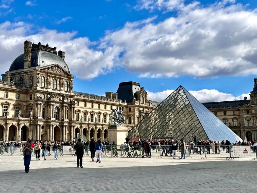 Historic Paris Walking Tour in English - Bonus range: Eiffel Tower and Sainte-Chapelle on the route