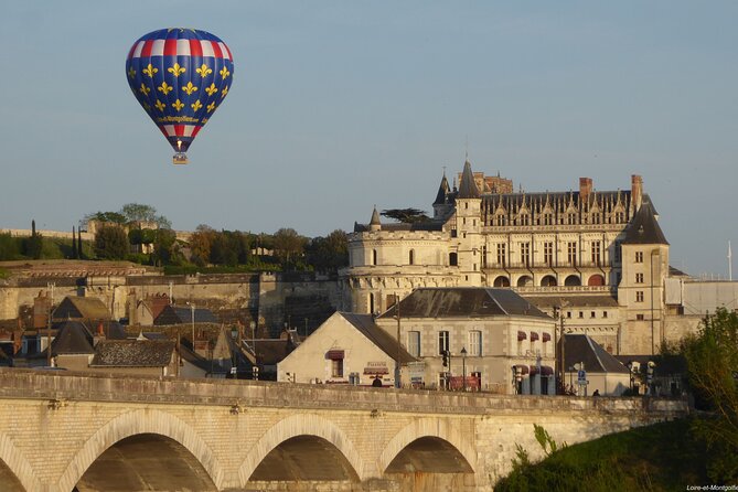 Hot Air Balloon Flight in Loire Valley - Meeting at Saint-Georges-sur-Cher