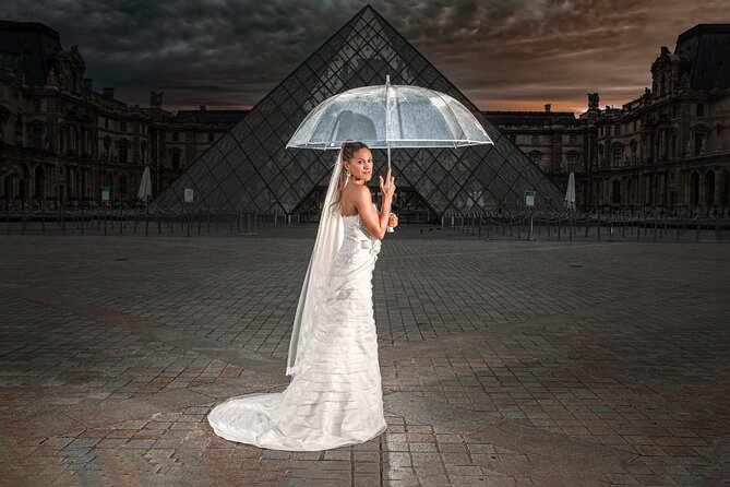 Iconic Portraits in an Exclusive Photoshoot at the Eiffel Tower - What you receive within 24 hours
