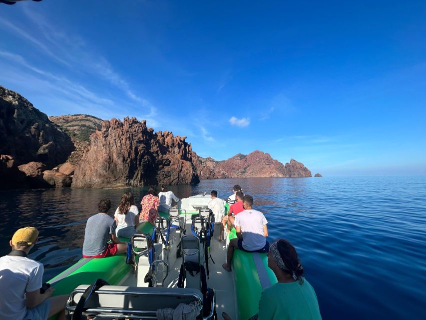 Ile Rousse : la réserve naturelle de Scandola - Leaving Ile Rousse for the protected coast