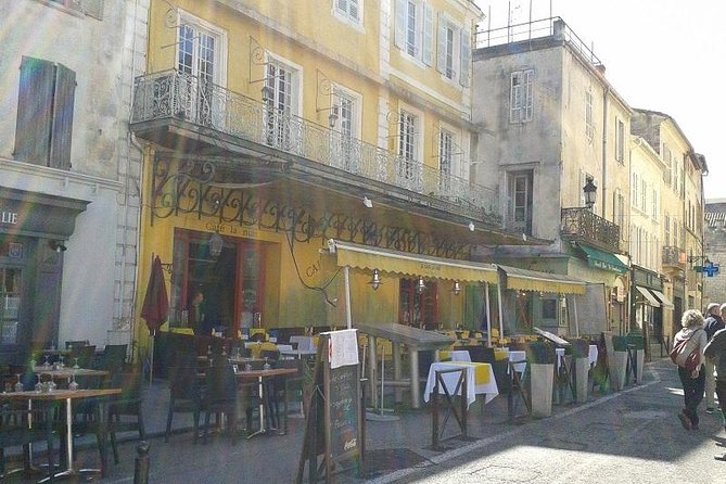 In the footsteps of Van Gogh in Provence from Avignon - Pacing, Group Size, and What You’ll Actually See in 5–6 Hours