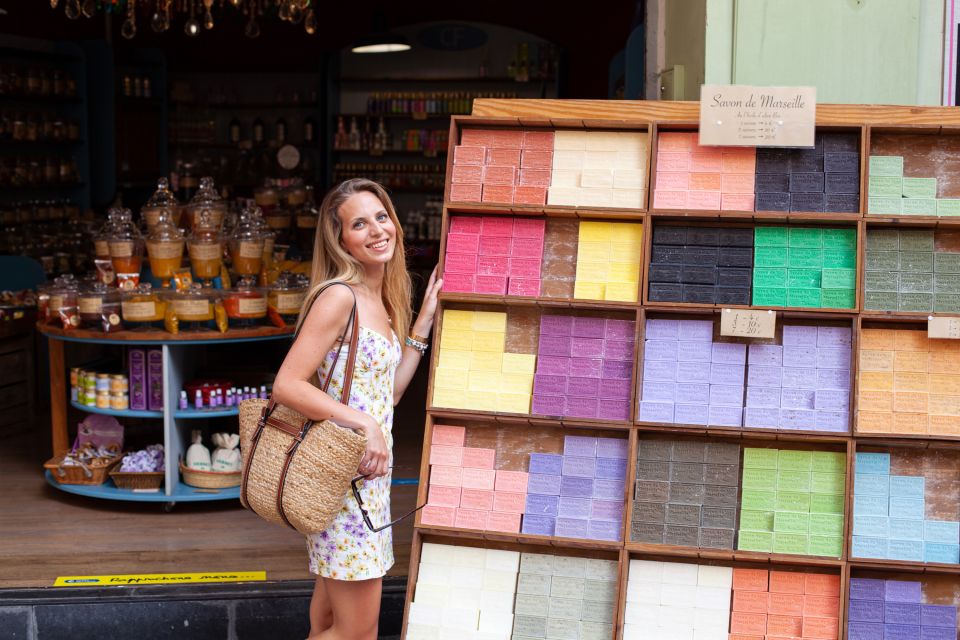 Individual photo walk in the Old Town of Nice - Booking, cancellation, and final value