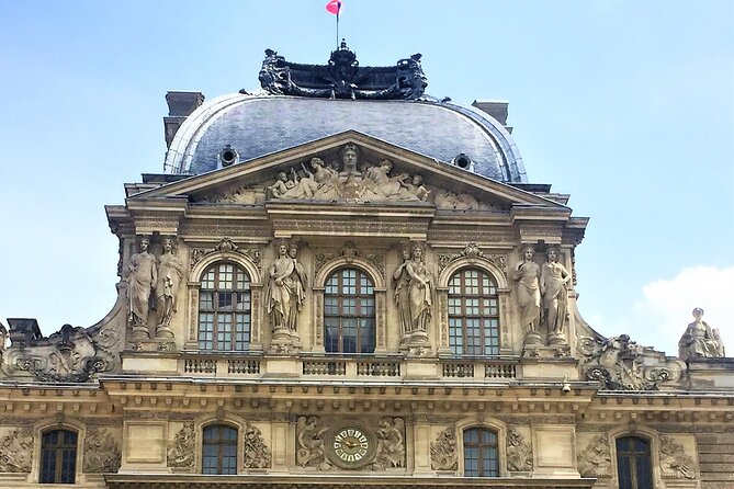 Insider Louvre: from a Royal Palace to a museum - Venus de Milo and the museum’s major works