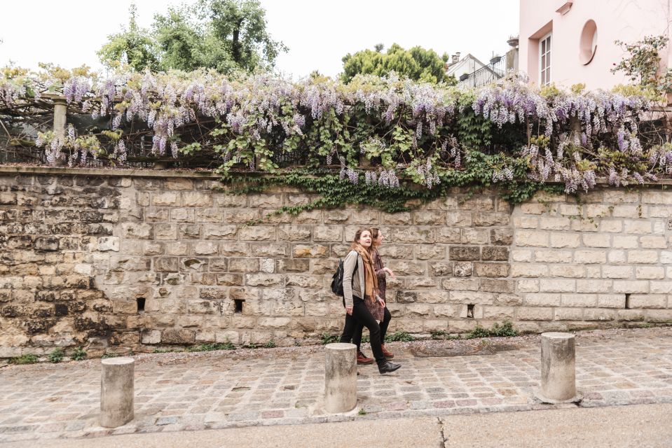 Instagrammable Paris: Icons & Hidden Gems with a Local - The difference between a local guide and a photographer