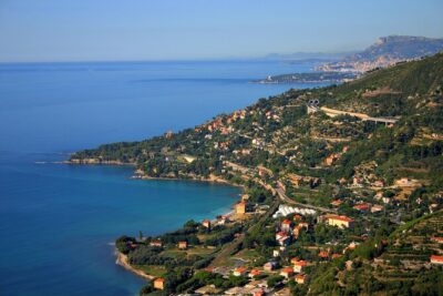 Italian Coast, French Riviera , Menton & Monaco Customizable Tour - Two Hours in Menton, the Lemon Capital