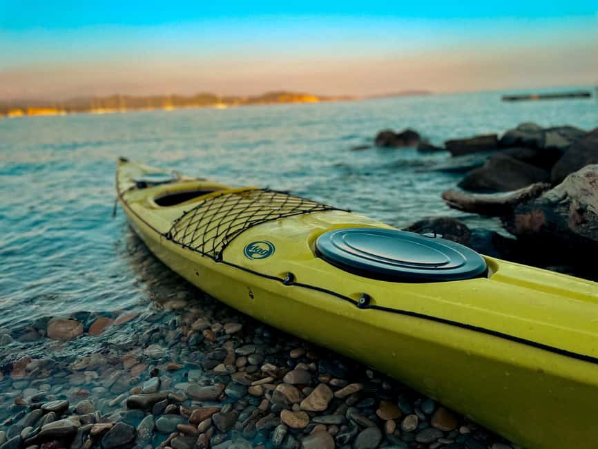 La Ciotat: Calanques National Park Guided Kayak Tour - Calanque du Mugel: photo stops, a real break, and cave time