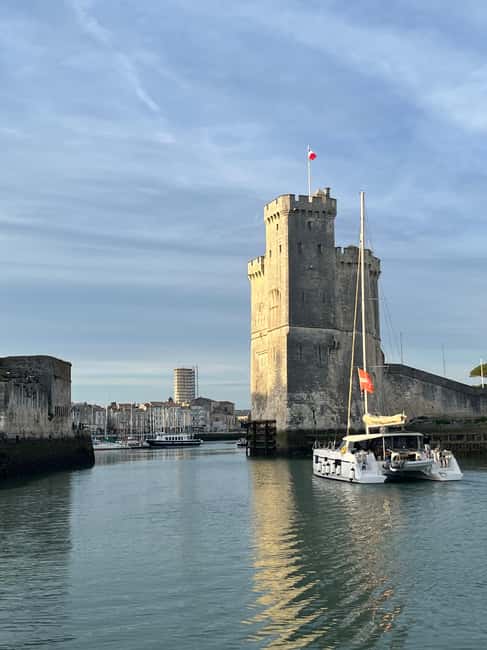 La Flotte en Ré - 5H30 Sailing Catamaran Long Cruise - The Banc du Bûcheron and the northern coast