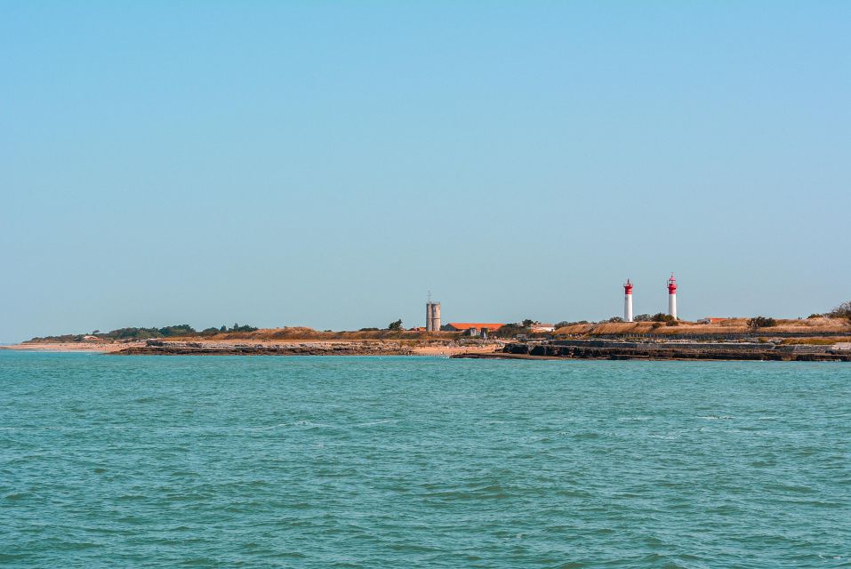 La Rochelle: Boat trip to Fort Boyard (2h00) - Who this trip suits best
