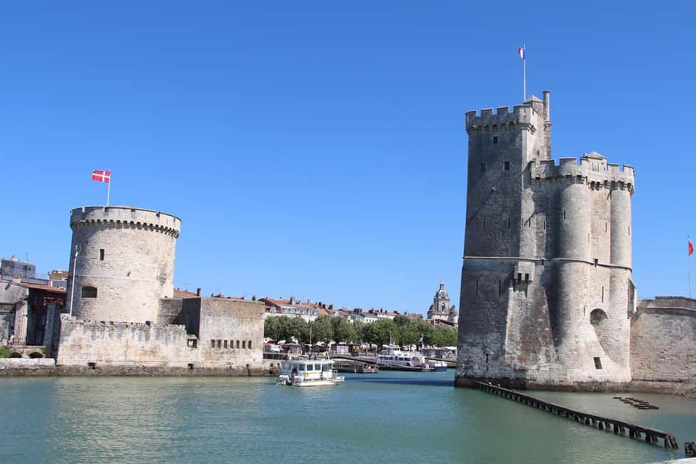 La Rochelle: Old Town and Vieux-Port Guided Walking Tour - Key points to know before booking