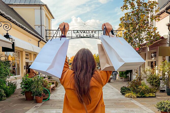 La Vallee Village Shopping Outlet by Luxury Transport from Paris - Paris-to-outlet rides that actually feel straightforward