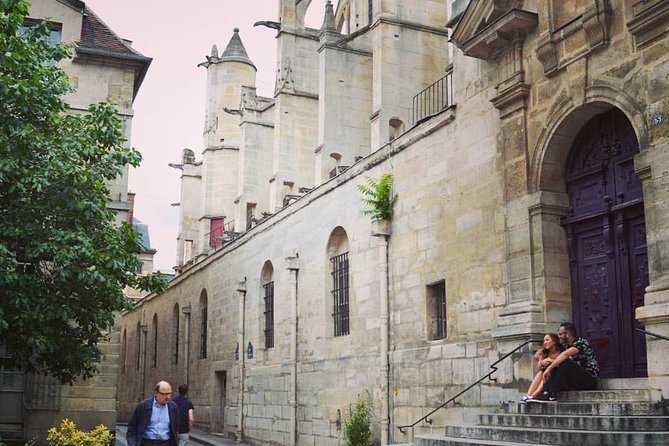 Latin District 2-Hour Private Tour: from the Middle Ages to Midnight in Paris - Starting at Place Saint-Michel
