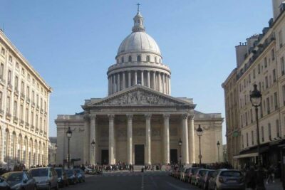 Latin District 2-Hour Private Tour: from the Middle Ages to Midnight in Paris - Saint Julien le Pauvre and the medieval quarter