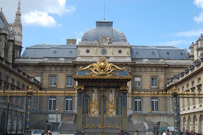 Le Havre to Rouen : Small Group Private Tour - Palais de Justice and the Sainte-Chapelle details