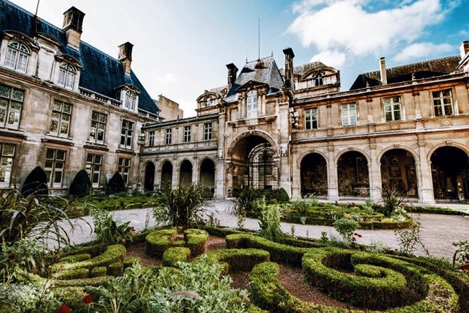 Le Marais District & Jewish Quarter Guided Walking Tour 12ppl Max - Key highlights at a glance