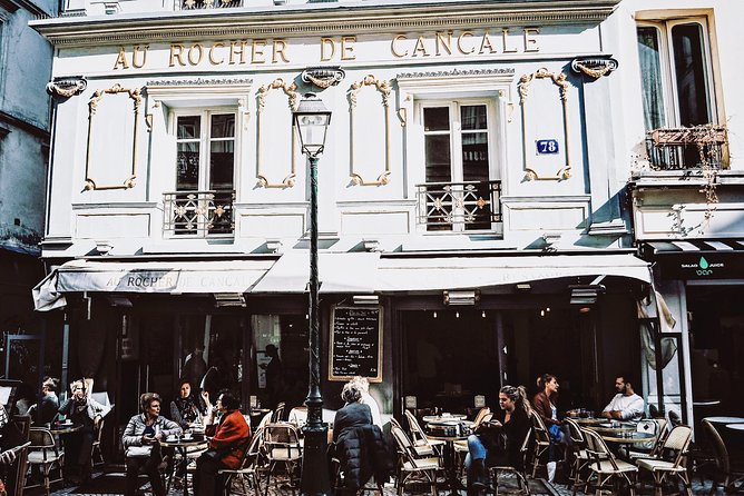 Le Marais District & Jewish Quarter Guided Walking Tour 12ppl Max - Hôtel de Ville and Saint-Gervais-Saint-Protais: the end cap of power and faith