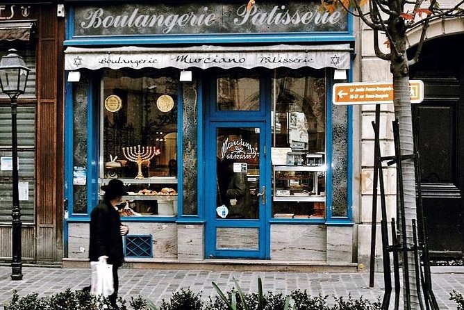 Le Marais District & Jewish Quarter Guided Walking Tour 12ppl Max - Meeting point, walking rhythm, and how to prepare