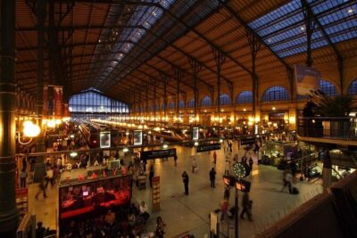 Le Marais Paris Private Transfers - Place des Vosges sets the tone