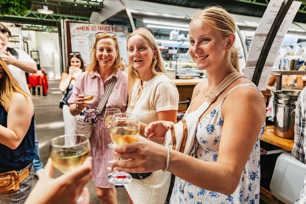 Le Marais Walking Food Tour with Cheese, Wine & Pastries - Le Marais Starts at Le Repaire de Bacchus