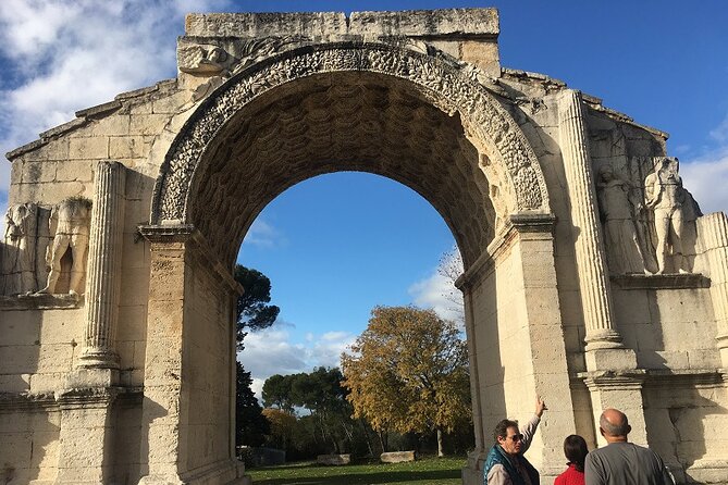 Les Baux de Provence : Wine day Tour : 7 hours - Who gets the best value