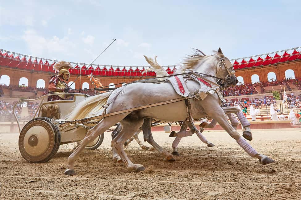 Les Epesses: Puy du Fou Theme Park 1-Day Entry Ticket - Animals at Puy du Fou: a bonus that makes the park feel bigger