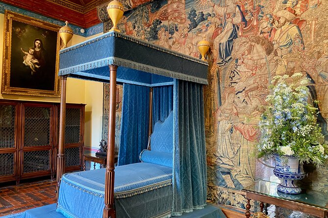 Loire Castles Chenonceau, Chambord & 2 Wineries Private Trip - Chenonceau, the château over the river