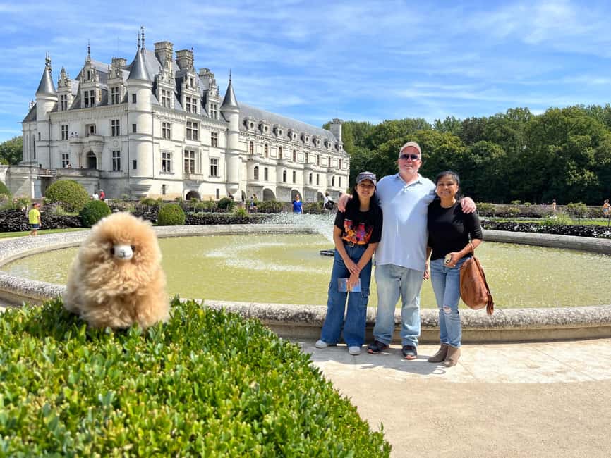 Loire Castles Day Trip & Wine Tasting - Amboise, royal apartments, and Leonardo’s final resting place