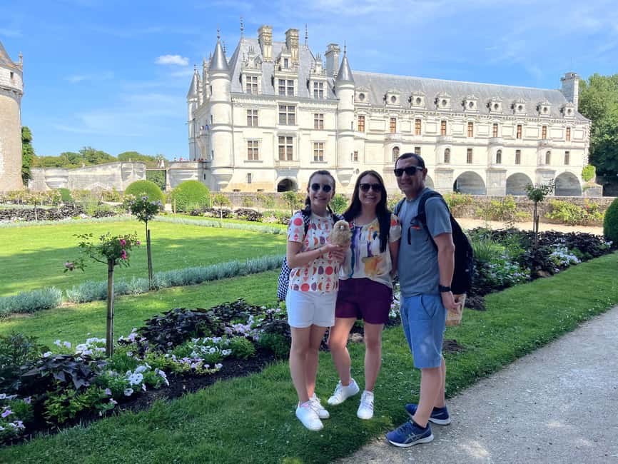 Loire Castles Day Trip & Wine Tasting - Chenonceau and the château shaped by women