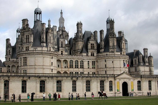 Loire Valley Castles VIP Private Tour: Chambord, Chenonceaux, Amboise - Clos Lucé: a quick Leonardo photo stop you shouldn’t skip