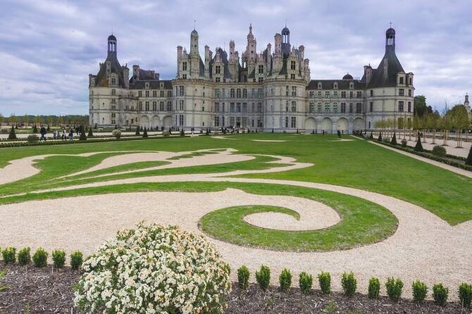 Loire Valley Chateaux from Paris Private Tour - The guide and the feel of a personal tour