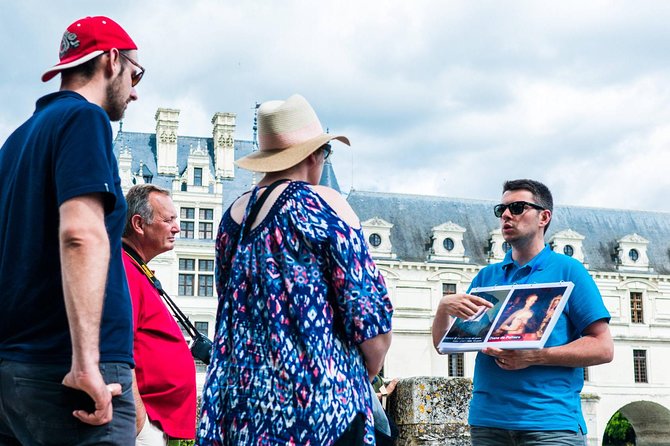 Loire Valley Wine and Castles Small-Group Day Trip from Paris - Transportation Comfort: Small Group Size, Long Day