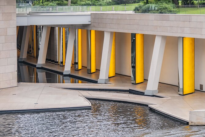 Louis Vuitton Foundation Exterior Walking Tour and Premium Entry - Inside the Louis Vuitton Foundation: Gehry’s Architecture Meets Modern Art