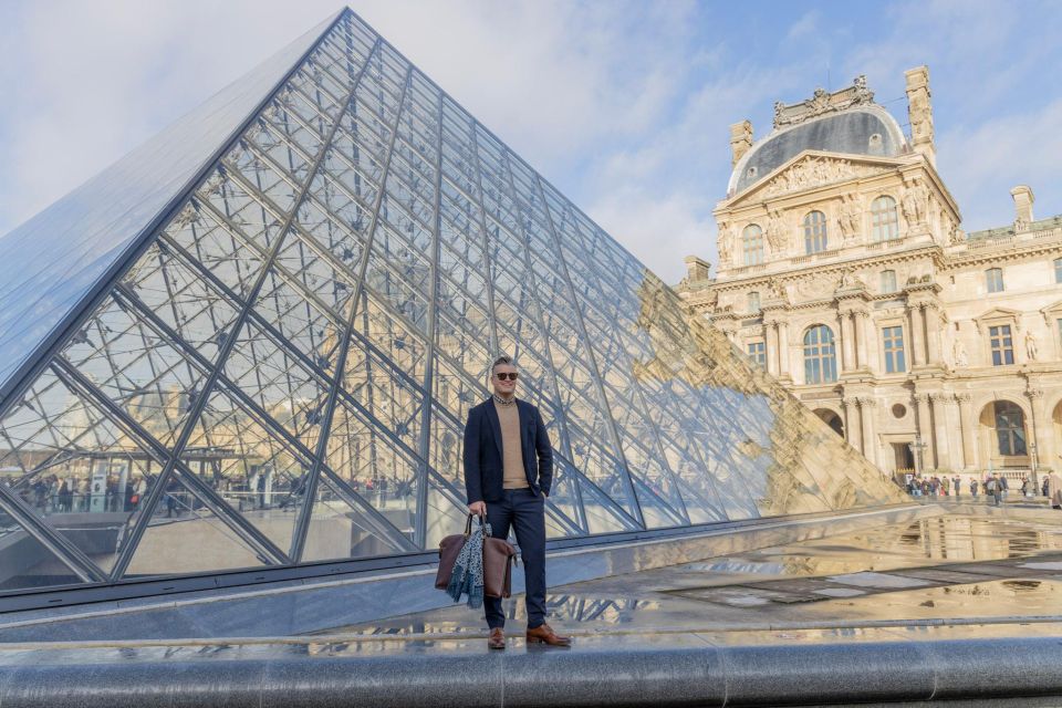 Louvre area photo shoot by Paris photographer - Is $39 a good value?
