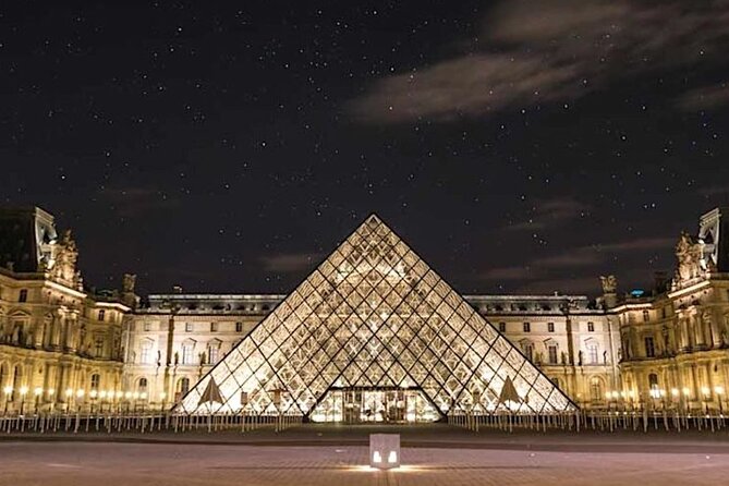 Louvre Museum: Guided Tour at Closing Time with Mona Lisa - Why closing-time access feels calmer (and where it still won’t)