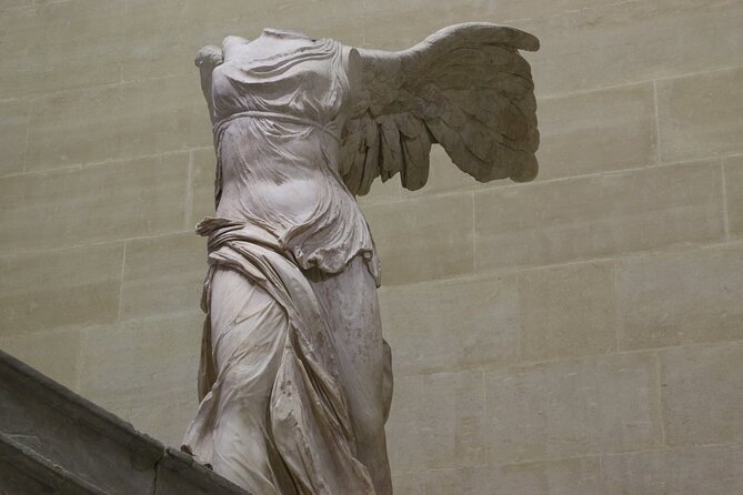 Louvre Museum: Guided Tour at Closing Time with Mona Lisa - Beyond the Mona Lisa: Winged Victory and Venus de Milo