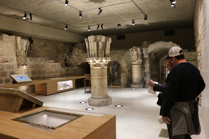 Louvre Museum: Guided Tour at Closing Time with Mona Lisa - Tour logistics that actually matter on the day