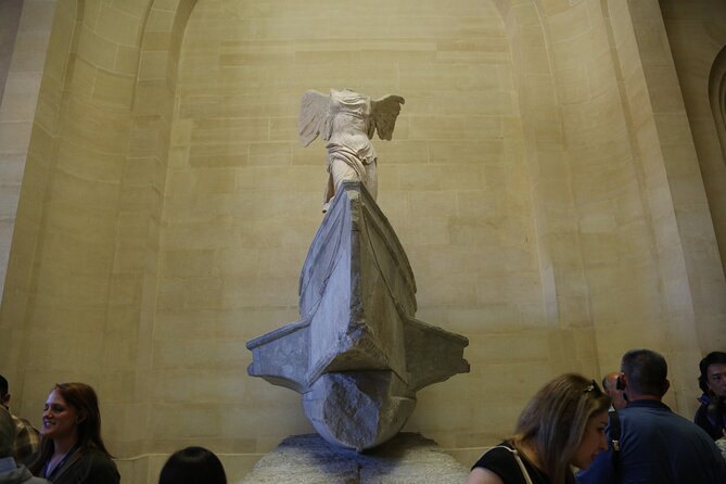 Louvre Museum Masterpieces Guided Tour with Access - Stop-by-stop: how the Louvre highlight route is structured