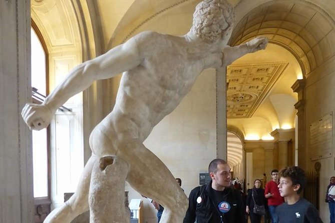Louvre Museum Private 2-h Tour on Italian Art and masterpieces - Timed entry: the quiet value you’ll feel right away