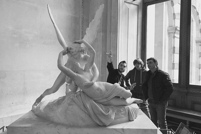 Louvre Museum Private 2-h Tour on Italian Art and masterpieces - Your guide: what private commentary changes