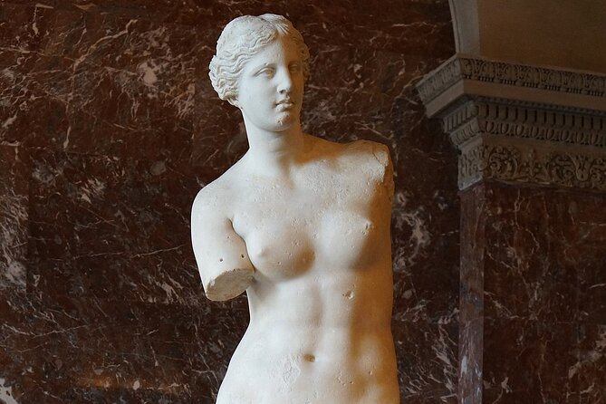 Louvre Museum - Private Family Tour with Da Vinci Treasure Hunt - What you really get for the $600 group price