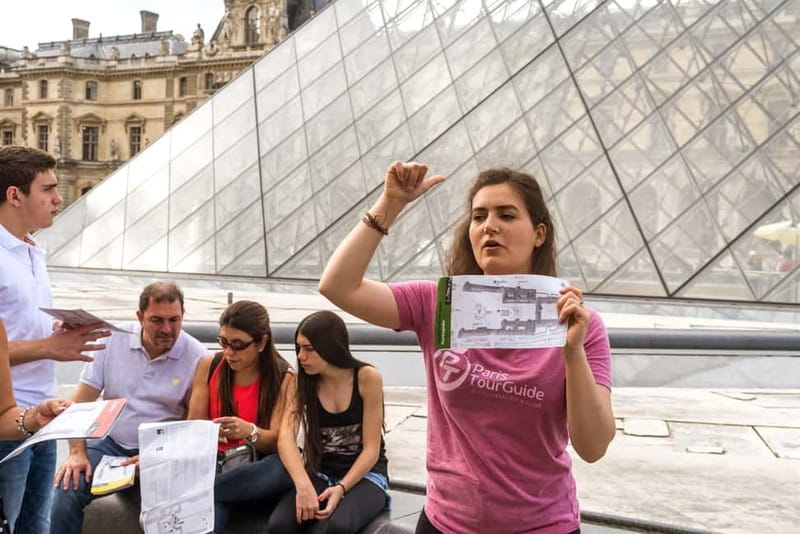 Louvre Museum: Skip-the-Line Small Group Guided Tour - Meeting Up and Finding Your Way Inside