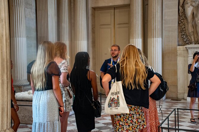 Louvre Private Tour – The Essentials and More with Expert Guide - Security lines and timing: the part you can’t fully control