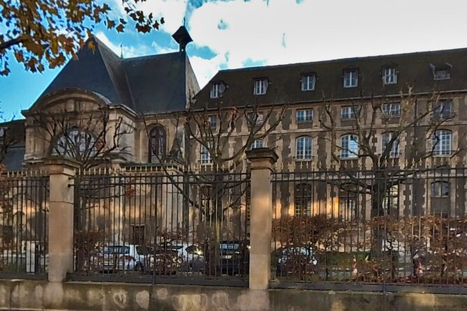 Lupin's Footsteps: A Self-Guided Walking Tour in Paris - Why this 14th arrondissement walk feels different