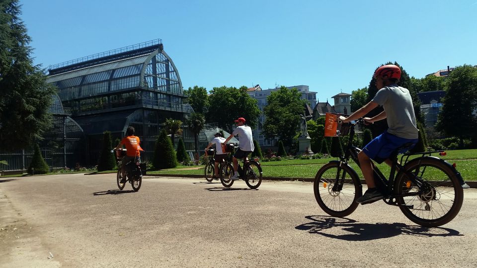 Lyon: 2-Hour Electric Bike Tour with a Local Guide - Vieux Lyon to Place Bellecour: River Views Plus Real City Rhythm